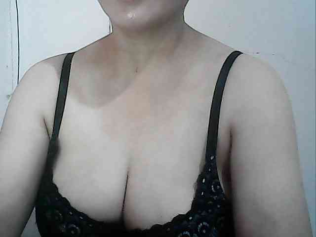 hotbabyasian webcam