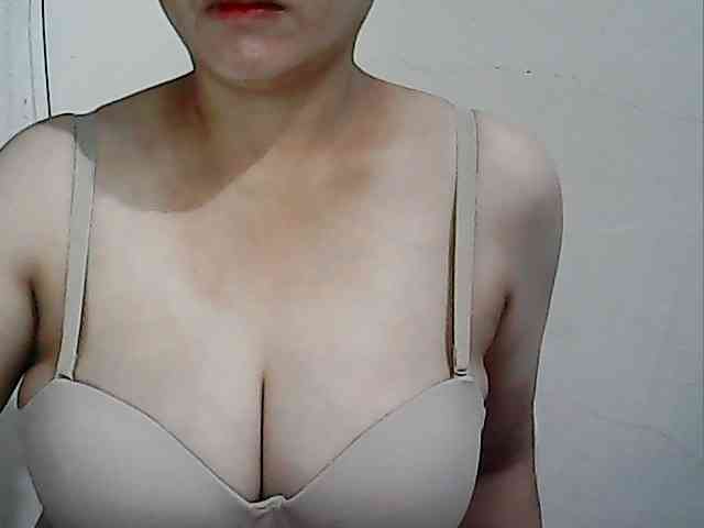 hotbabyasian webcam
