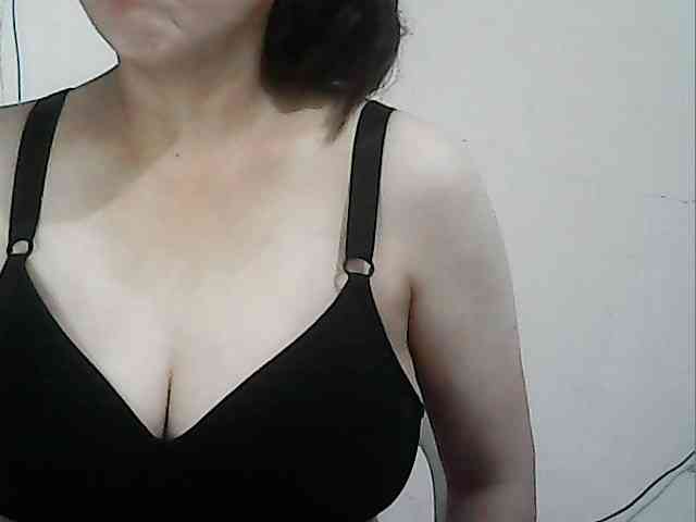 hotbabyasian webcam