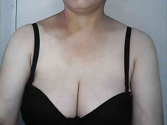 hotbabyasian webcam