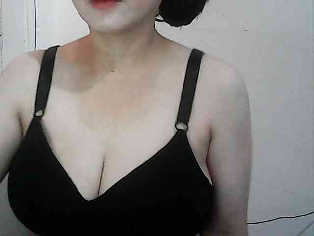 hotbabyasian webcam