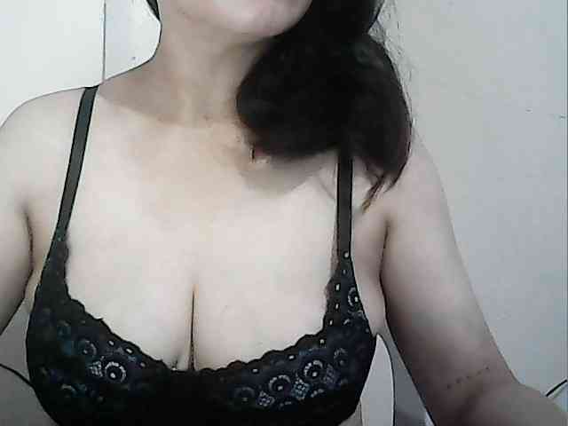 hotbabyasian webcam