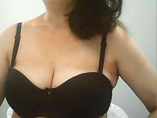 hotbabyasian webcam