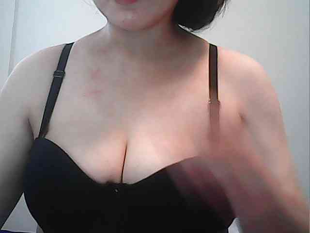 hotbabyasian webcam