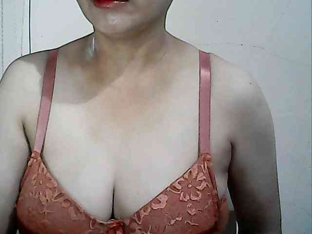 hotbabyasian webcam