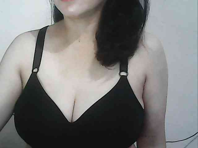 hotbabyasian webcam