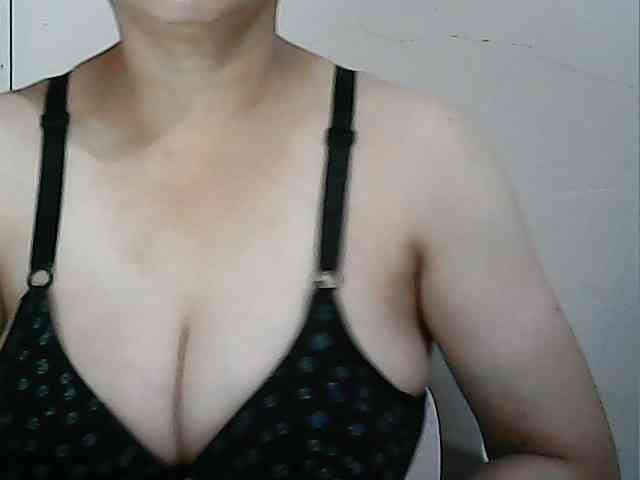 hotbabyasian webcam