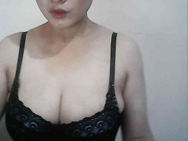 hotbabyasian webcam