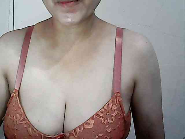 hotbabyasian webcam