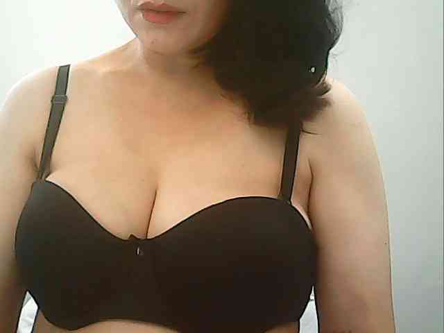 hotbabyasian webcam