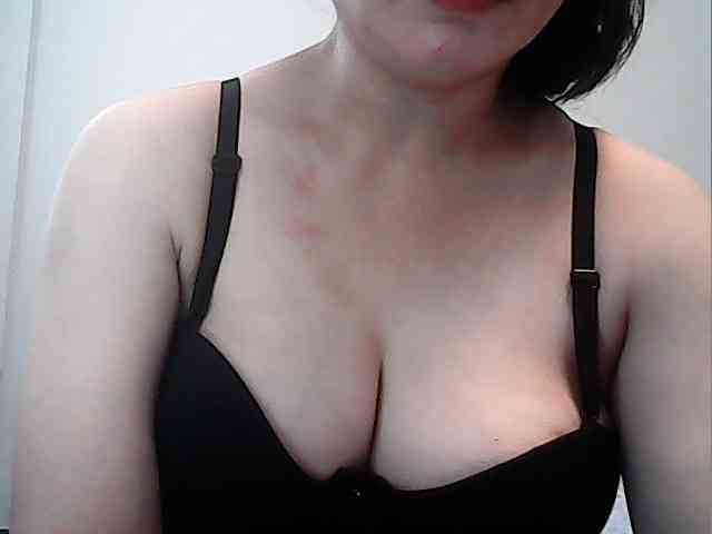 hotbabyasian webcam