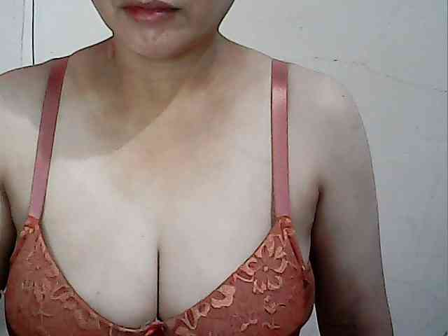 hotbabyasian webcam