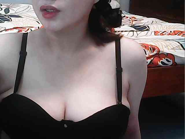 hotbabyasian webcam