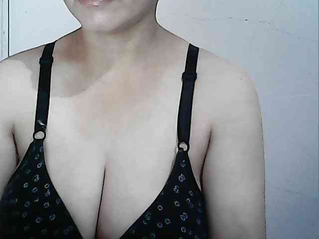 hotbabyasian webcam