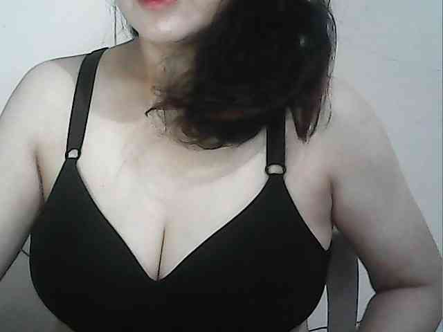 hotbabyasian webcam