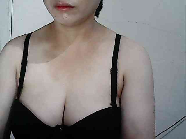 hotbabyasian webcam