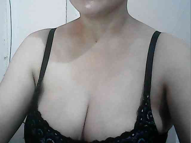 hotbabyasian webcam