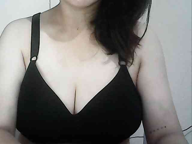 hotbabyasian webcam