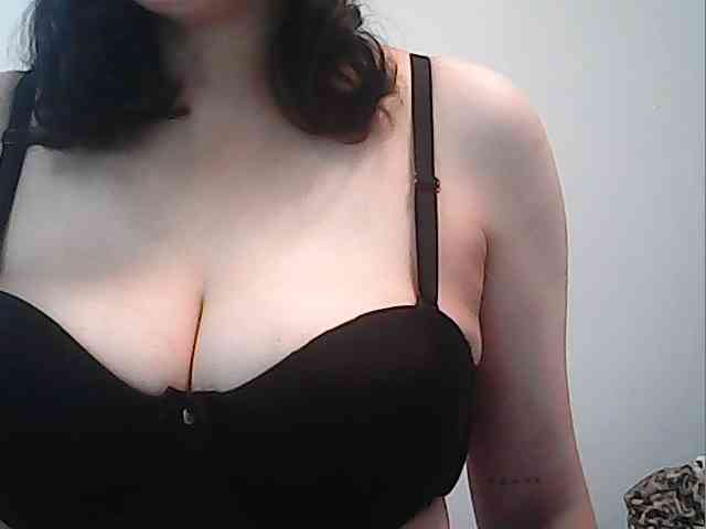hotbabyasian webcam