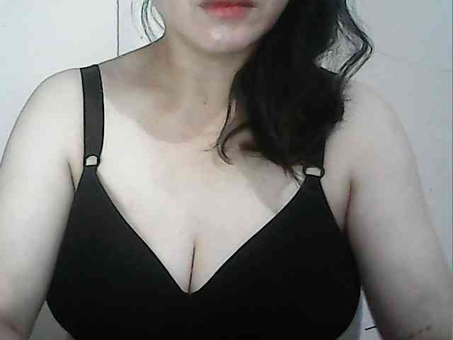 hotbabyasian webcam
