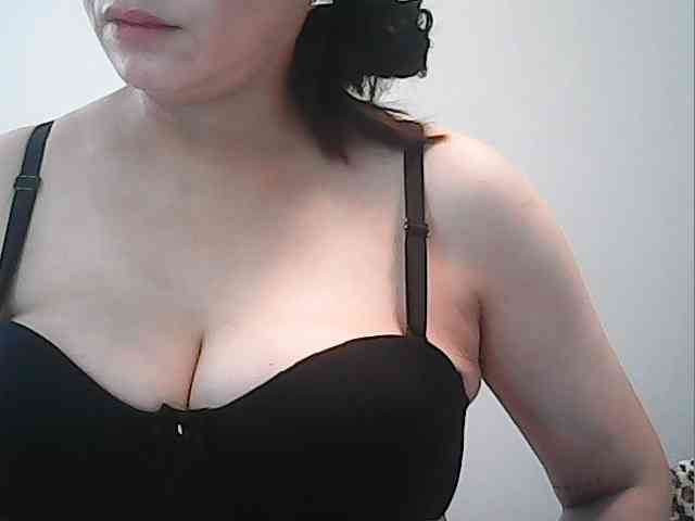 hotbabyasian webcam