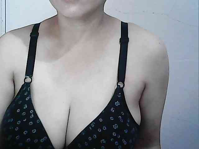hotbabyasian webcam