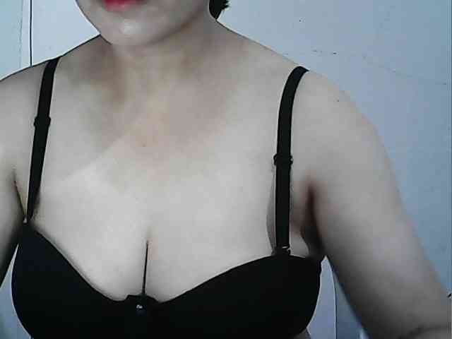 hotbabyasian webcam
