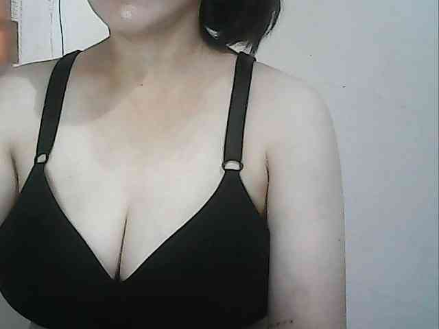 hotbabyasian webcam
