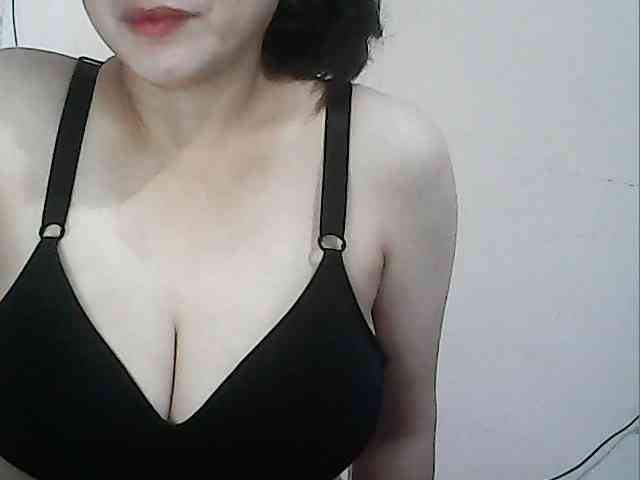 hotbabyasian webcam
