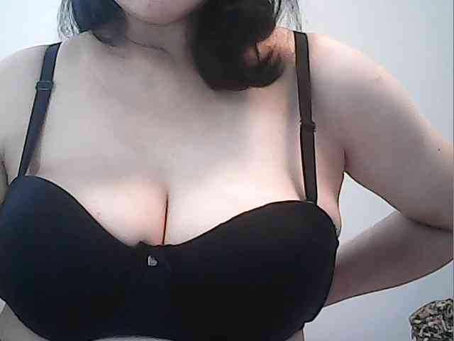 hotbabyasian webcam