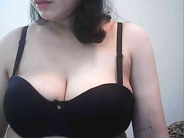 hotbabyasian webcam