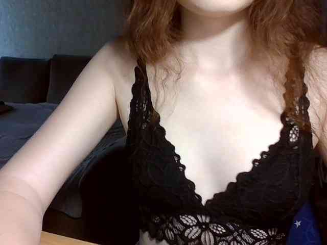 Maddy18 webcam