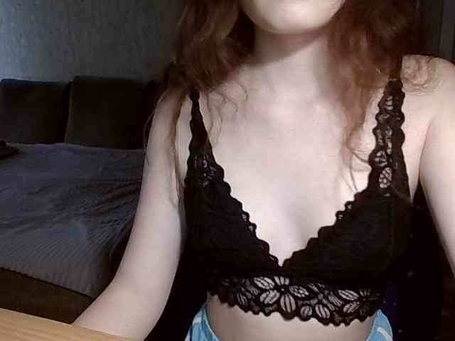 Maddy18 webcam