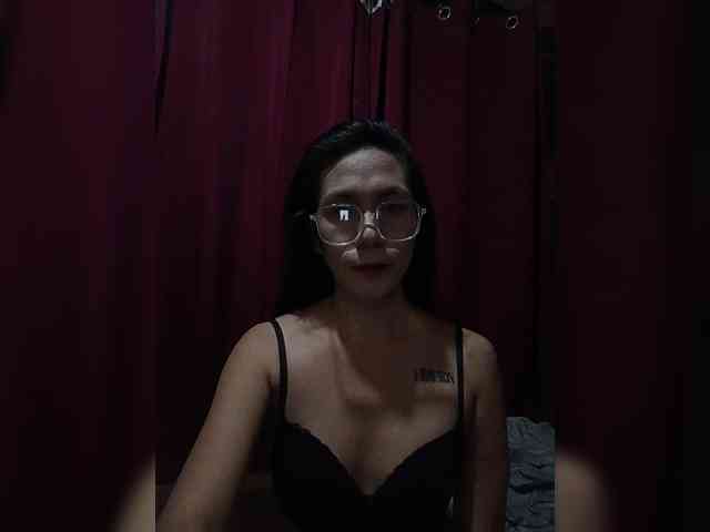 Banana17a Live Webcam on BongaCams