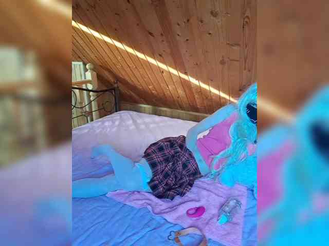 YourNastyawebk webcam