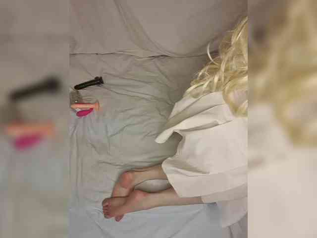 YourNastyawebk webcam