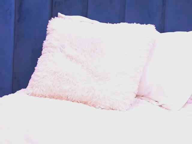 MarisaD webcam