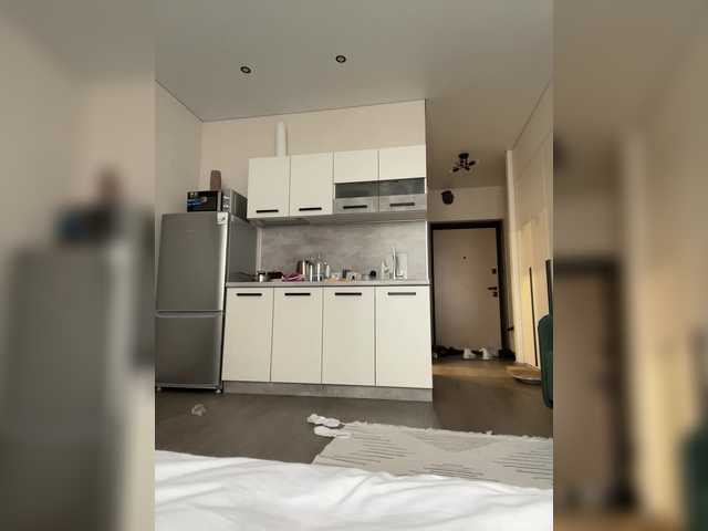 IRAONIC's BongaCams show and profile