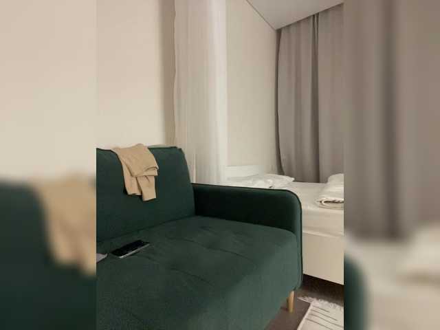 IRAONIC's BongaCams show and profile