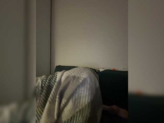 IRAONIC's BongaCams show and profile