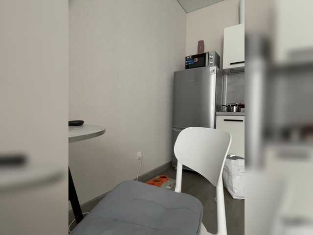 IRAONIC's BongaCams show and profile