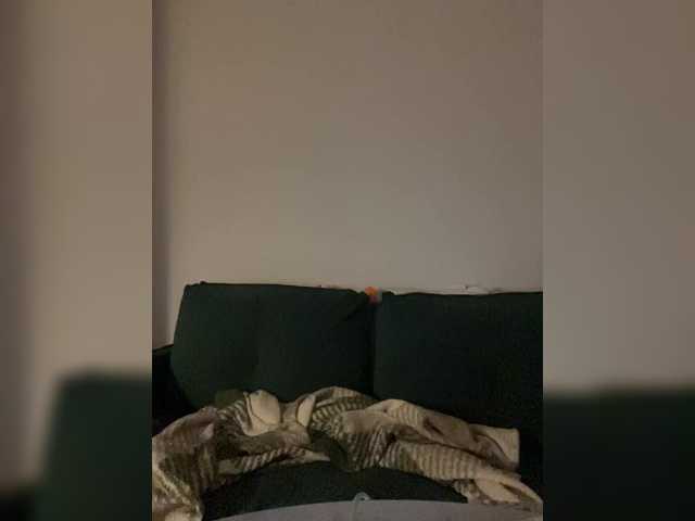 IRAONIC's BongaCams show and profile