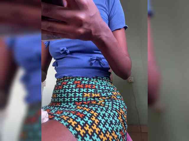 skinnycee webcam