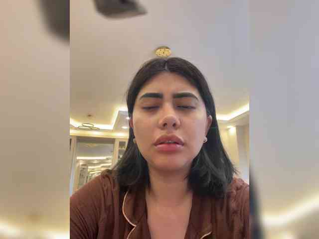 Therealcamilabaddie webcam