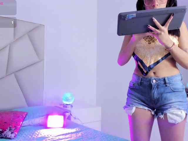 online web cam porn EvelynHarpee