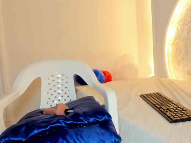 cam live Nina-01
