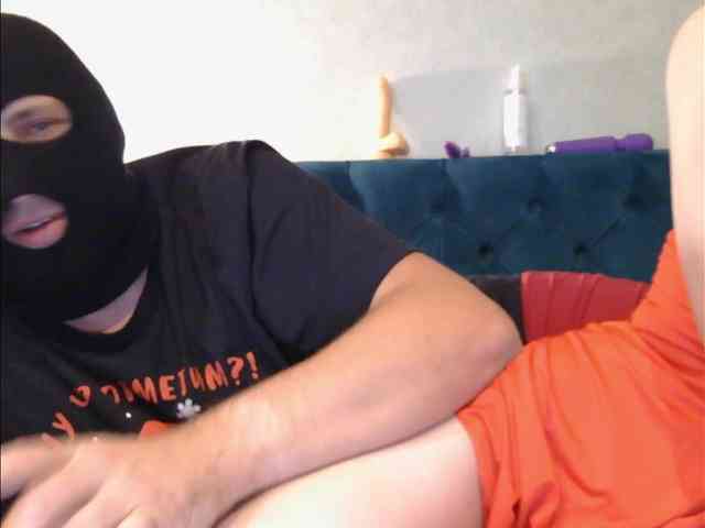 amodestcouple1 webcam