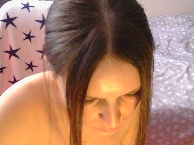 tenderi's BongaCams show and profile