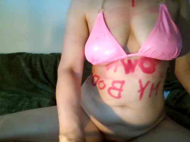 lady111 webcam