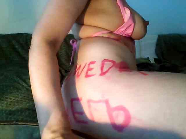 lady111 webcam